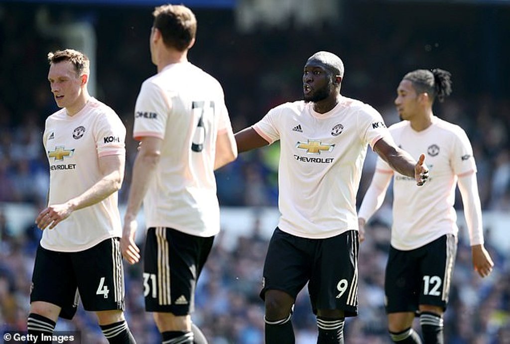 Everton 4-0 Manchester United: Uniteds thrashed