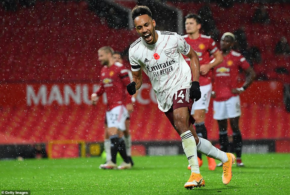 Manchester United 0-1 Arsenal: United handed another home disappointment