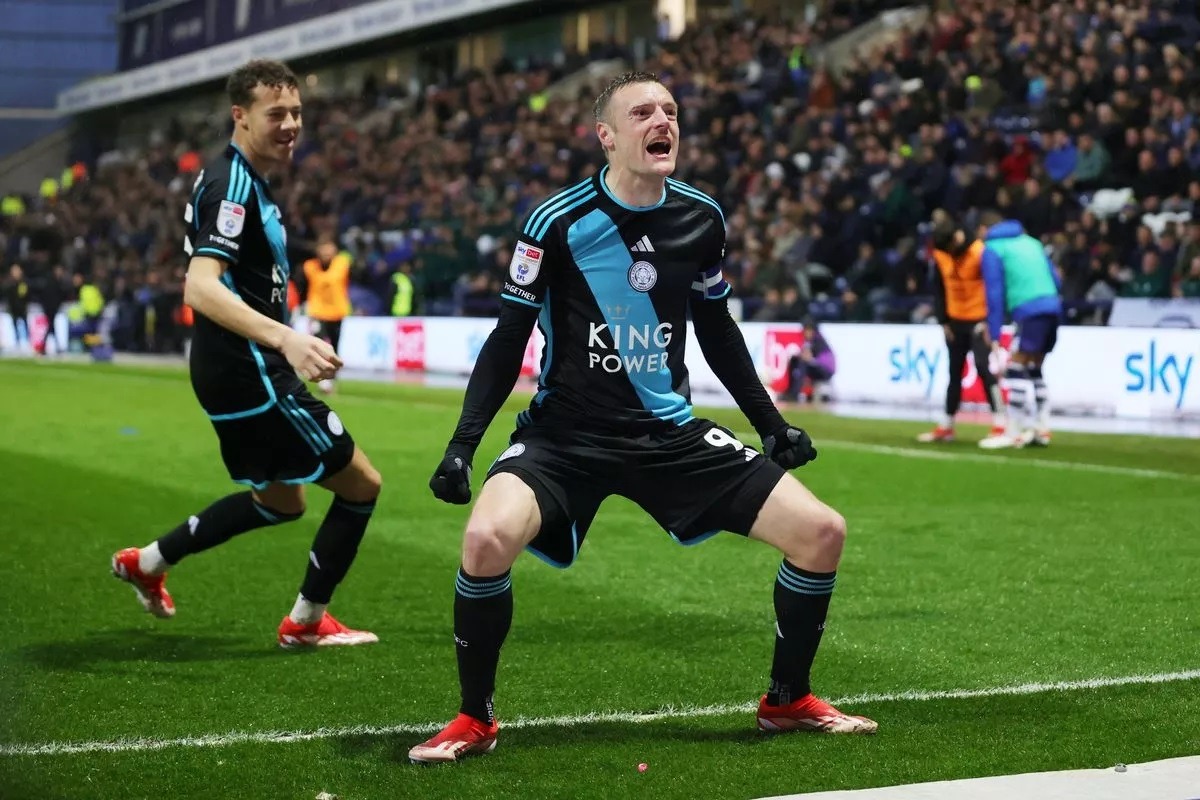 Jamie Vardy Offered Premier League Contract Post Leicester City Promotion