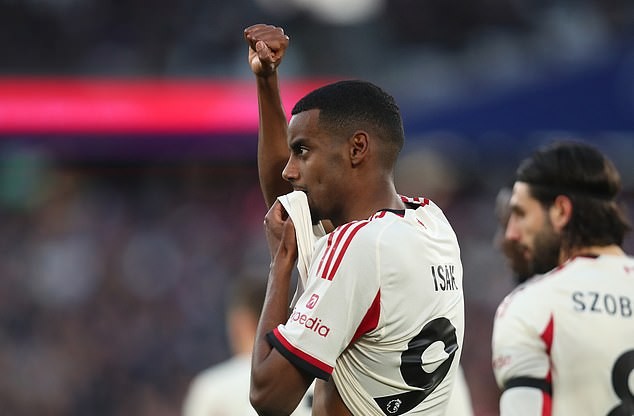 Liverpool Break Their Slump as Isak and Gakpo Sink 10-Man West Ham at the London Stadium