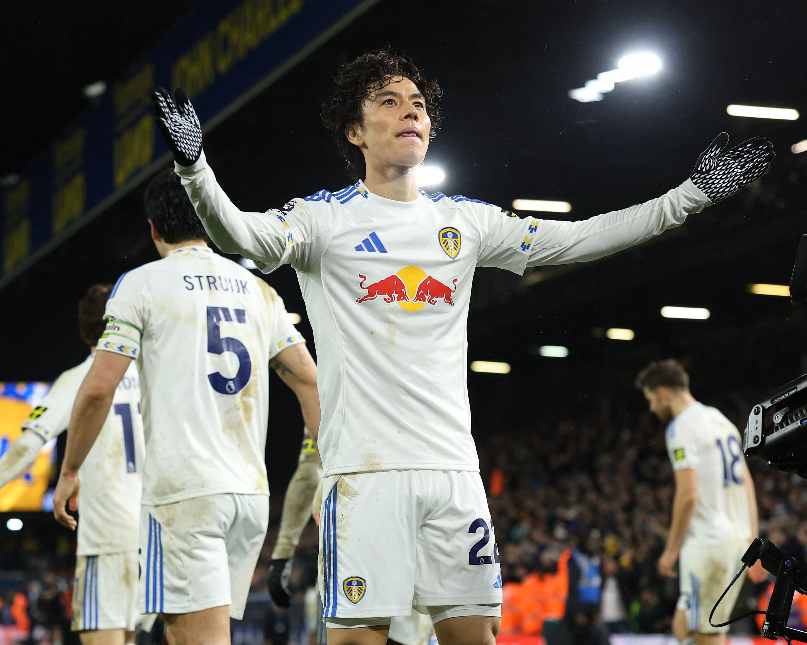 Elland Road Chaos as Leeds Snatch Late Draw from Liverpool