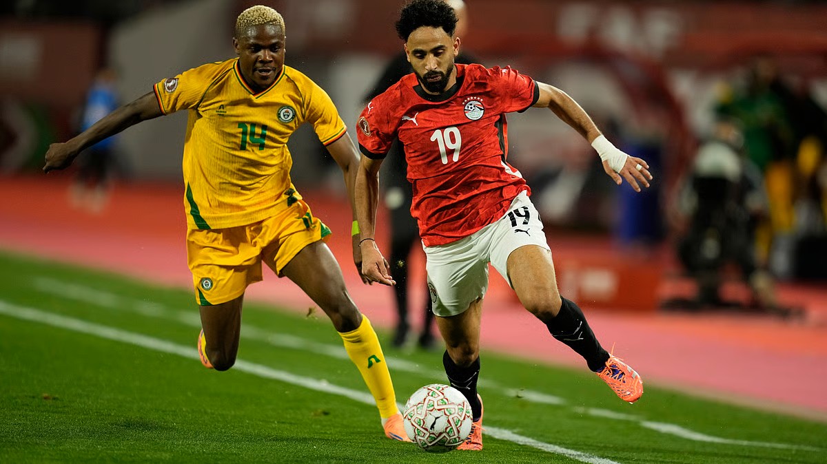 Salah strikes late as Egypt survive Zimbabwe scare