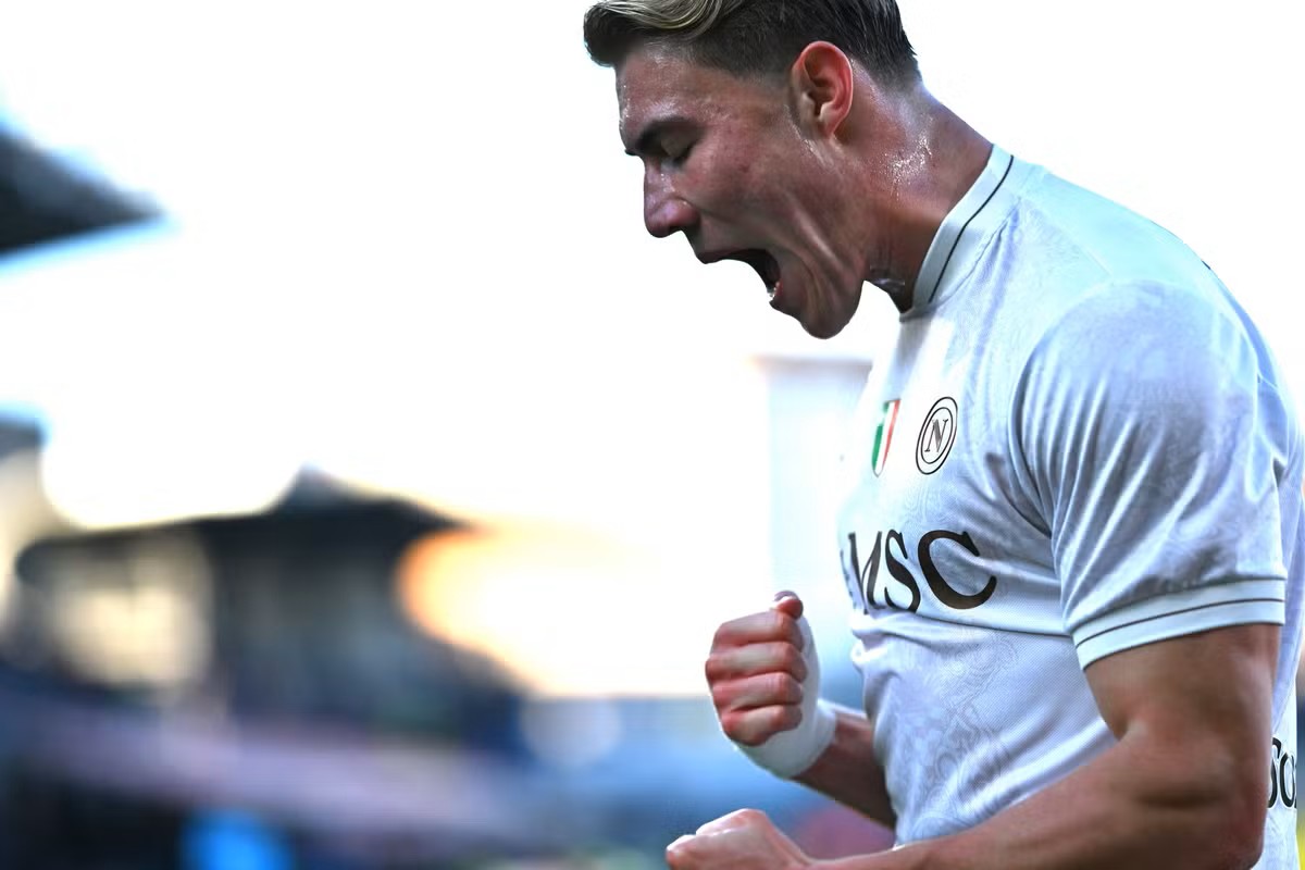 Hojlund Double Lifts Napoli Past Cremonese