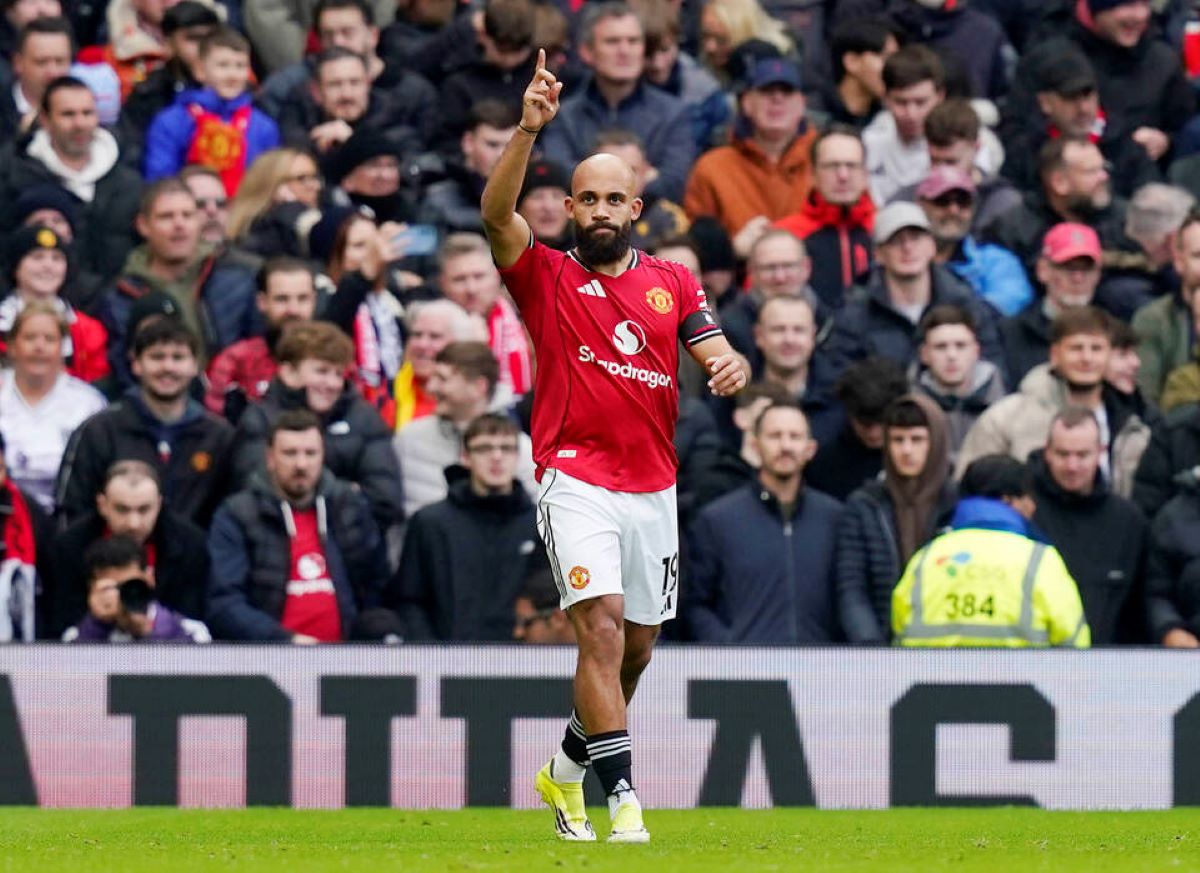 United March On as Mbeumo and Fernandes Sink 10-Man Spurs